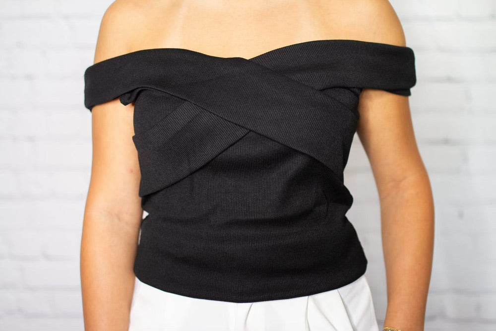 Criss cross top