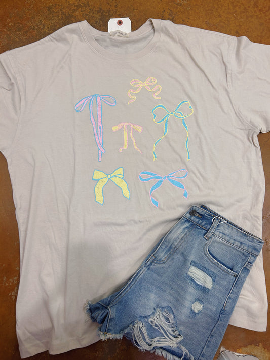 RIBBONS GRAPHIC TEE